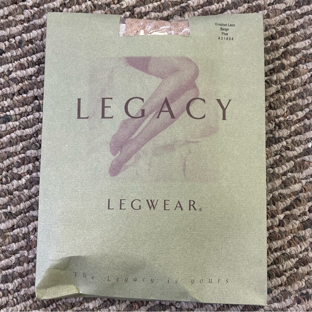 QVC Vintage Legacy Legwear Crochet Lace Beige PLUS A31834 Tight Pantyhose NWT